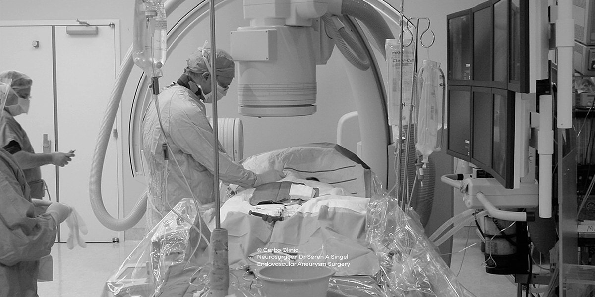 Dr Søren A Singel - neurosurgeon - coiling cerebral aneurysm